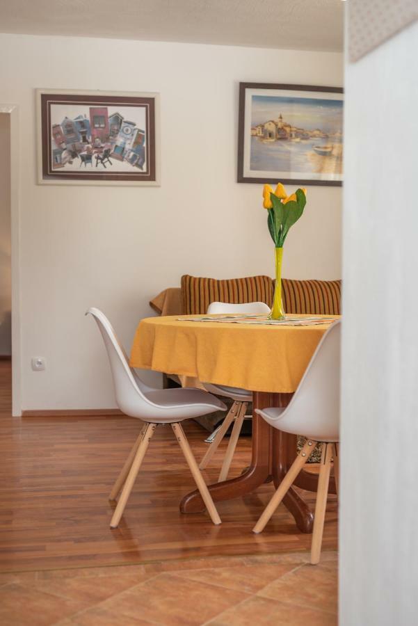 Apartment Dinka Trogir Dış mekan fotoğraf