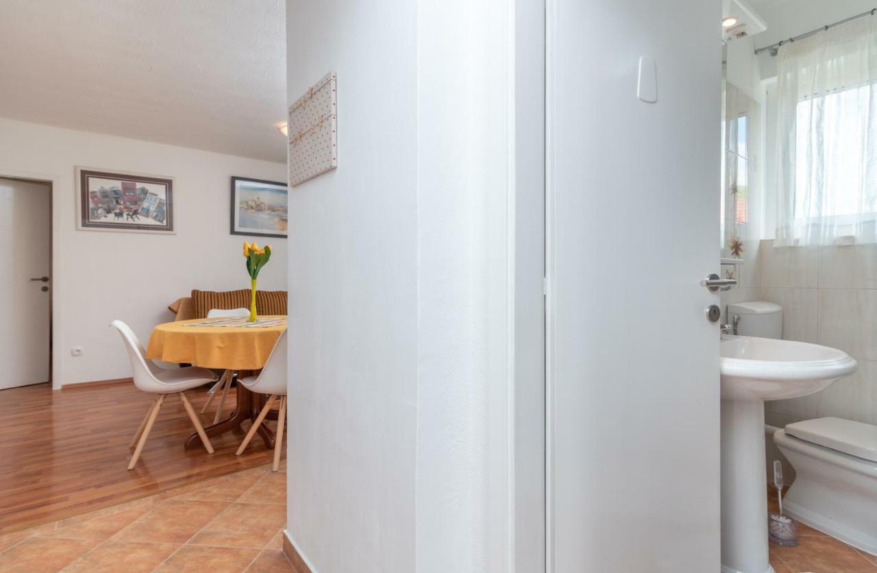 Apartment Dinka Trogir Dış mekan fotoğraf