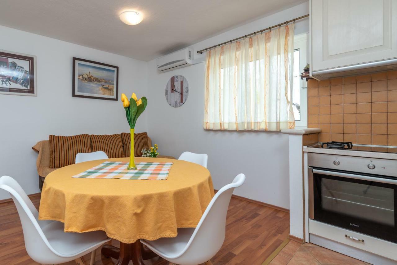Apartment Dinka Trogir Dış mekan fotoğraf